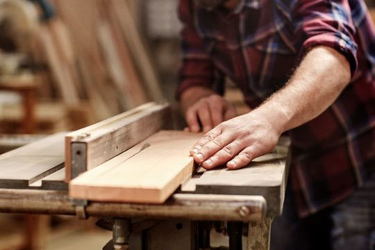 trabajos de madera artesanal